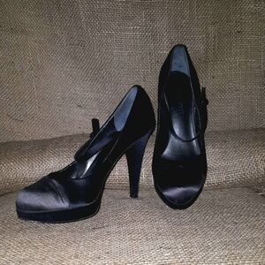Nine West, Satin Platform Pump, Size 6, Black Two Toned